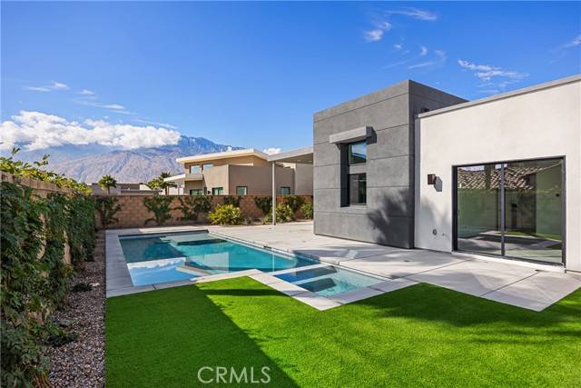 4286 Lumina Way, Palm Springs, CA 92262