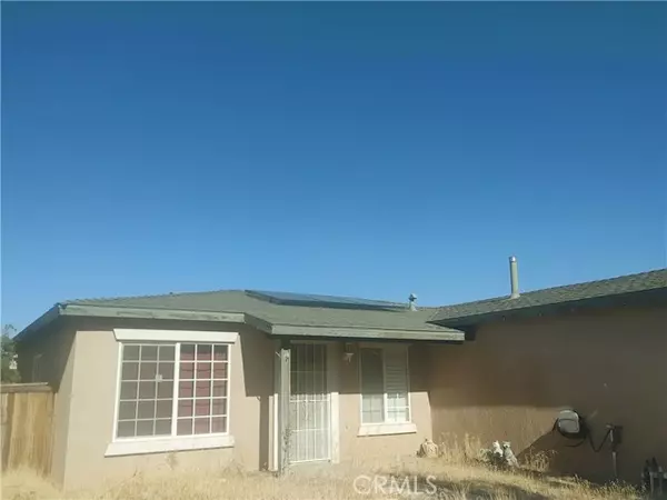 Adelanto, CA 92301,10586 Moorfield Circle