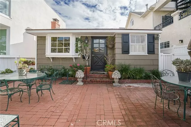 406 Jasmine Avenue, Corona Del Mar, CA 92625