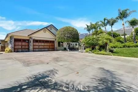 2367 Fox Ridge Way, Upland, CA 91784