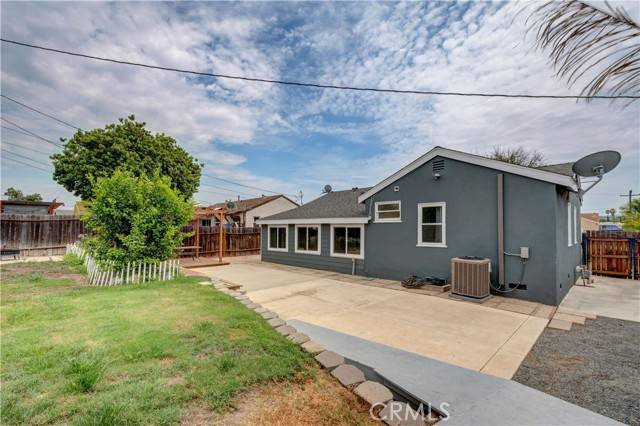 841 W Heather Avenue, La Habra, CA 90631