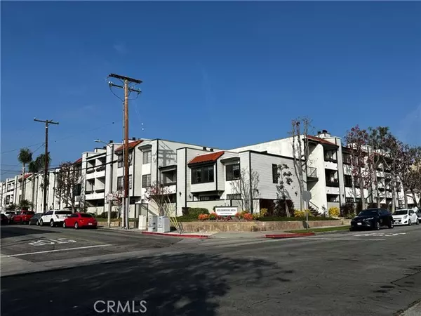 1903 Temple Avenue #323, Signal Hill, CA 90755