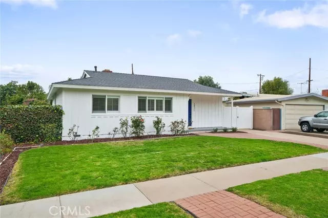 2471 Terraine Avenue, Long Beach, CA 90815