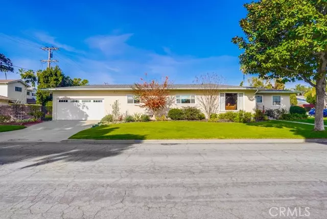 131 E Cameron Place, Long Beach, CA 90807