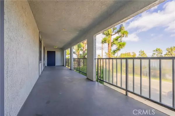 2599 Walnut Avenue #229, Signal Hill, CA 90755