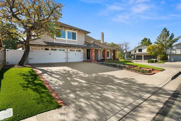 Anaheim Hills, CA 92807,911 S Champlain Circle