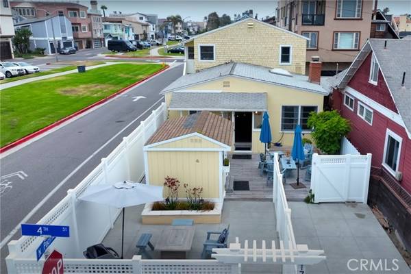 Sunset Beach, CA 90742,17125 4th Street