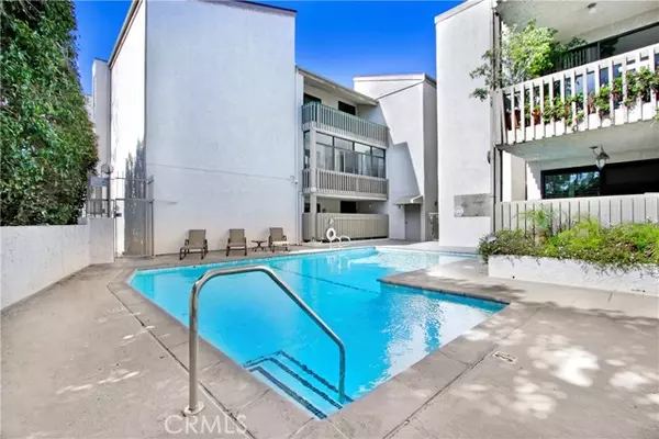 Pacific Palisades, CA 90272,15340 Albright Street #207