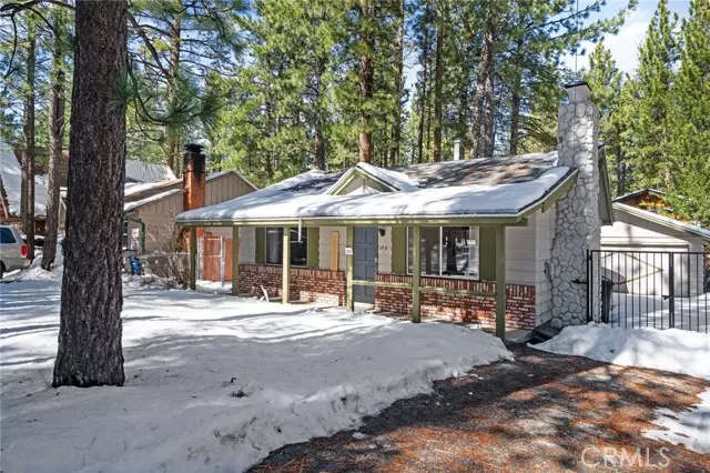 813 Sugarloaf Boulevard, Big Bear City, CA 92314