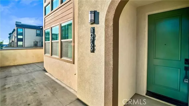 10769 Champions Ln., Cypress, CA 90630