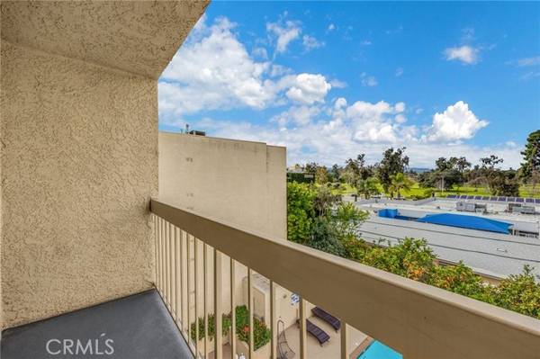 North Hollywood, CA 91601,5143 Bakman Avenue #412