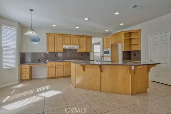 Corona, CA 92883,1696 Tamarron Drive