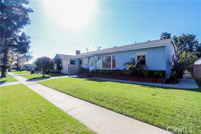 5322 E Parkcrest Street, Long Beach, CA 90808