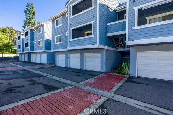 Placentia, CA 92870,121 S Lakeview Avenue #121G