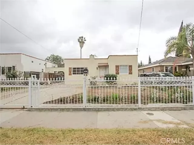 1702 W 9th Street, Santa Ana, CA 92703