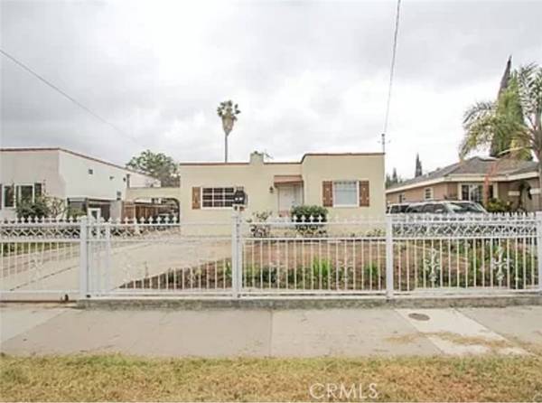 1702 W 9th Street, Santa Ana, CA 92703