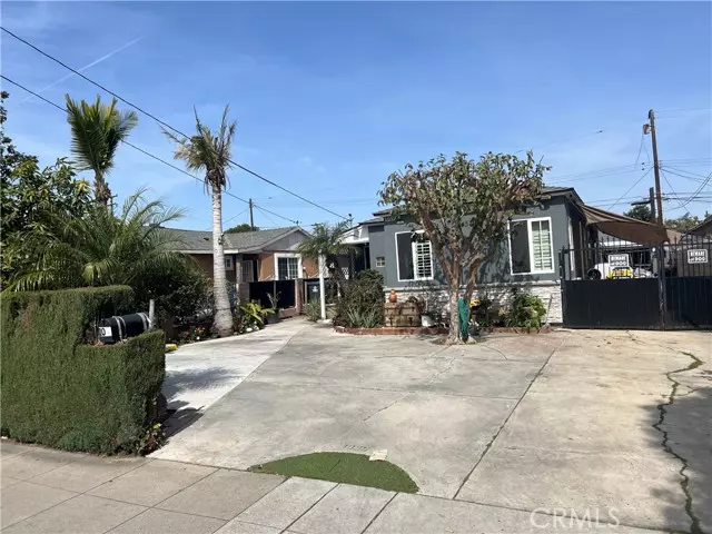 1039 W Mcfadden Avenue, Santa Ana, CA 92707