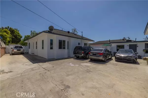 Santa Ana, CA 92706,2314 N Bristol Street