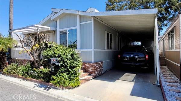 10001 Frontage #6, South Gate, CA 90280