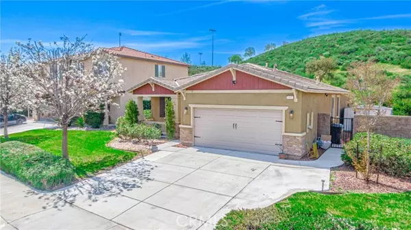 30853 Oak Knoll Drive, Menifee, CA 92584