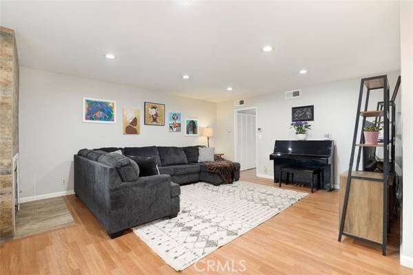 2599 Walnut Avenue #126, Signal Hill, CA 90755