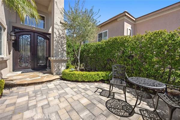 Anaheim Hills, CA 92808,8731 E Garden View Drive