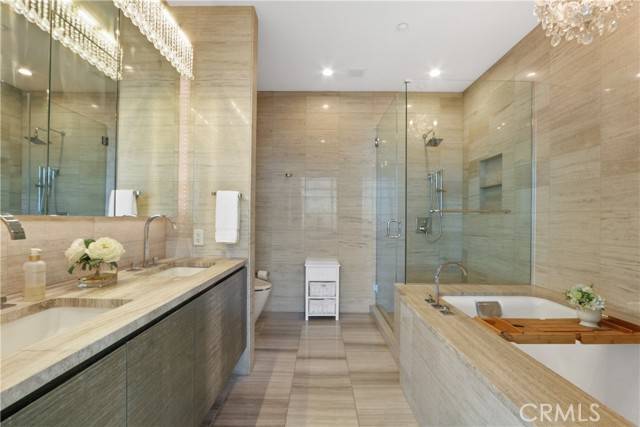 Los Angeles, CA 90015,900 W Olympic Boulevard #42A