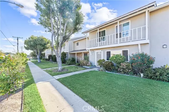 Tustin, CA 92780,1777 Mitchell Avenue #76