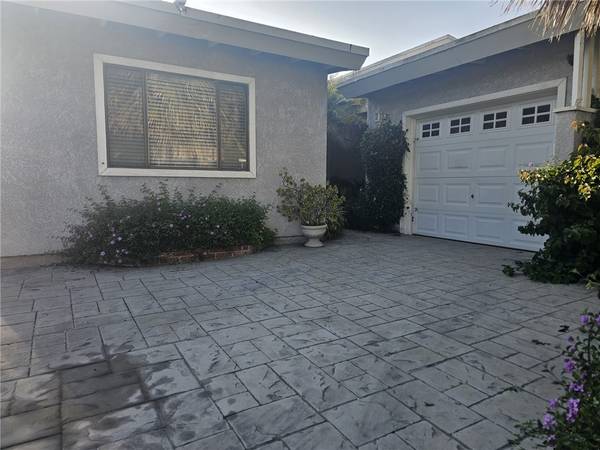 3653 Faust Avenue, Long Beach, CA 90808