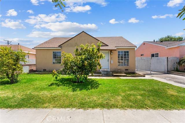 12108 208th Street, Lakewood, CA 90715