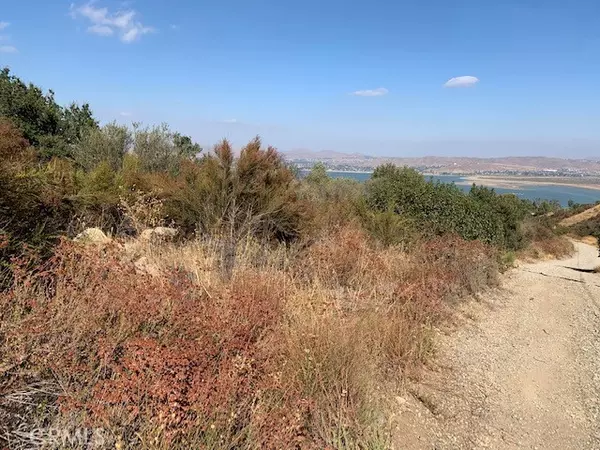 Lake Elsinore, CA 92530,0 Encina