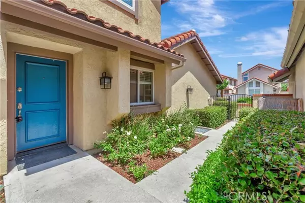 18 ROSSANO, Irvine, CA 92620