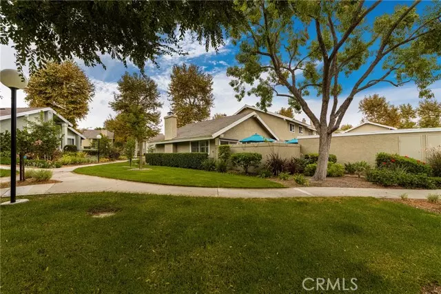 Yorba Linda, CA 92887,21123 Via Corrillo #36