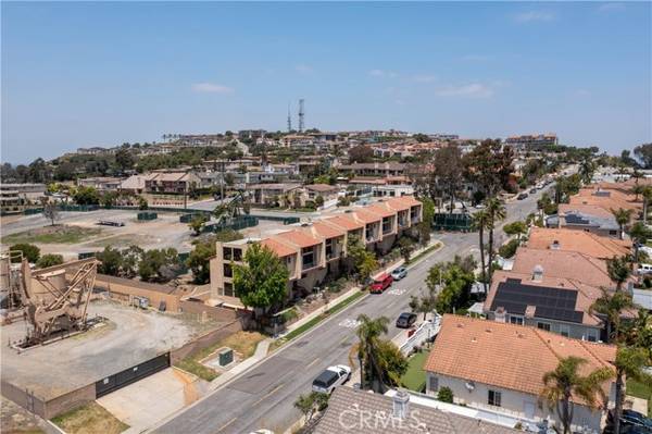 2099 Temple Avenue #2, Signal Hill, CA 90755