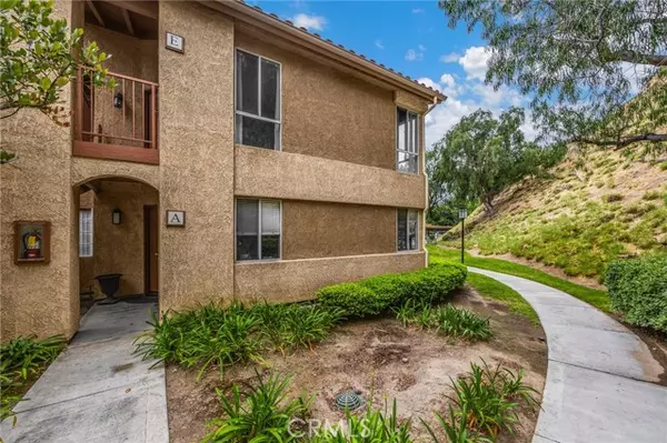 Yorba Linda, CA 92887,5140 Box Canyon Court #18E