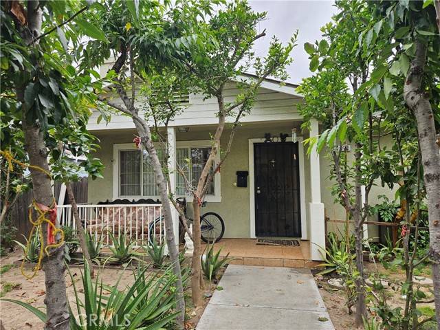 519 E Walnut Street, Santa Ana, CA 92701