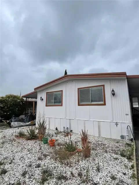 Riverside, CA 92505,4000 Pierce #36