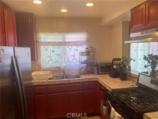 Riverside, CA 92505,4525 Champagne Court