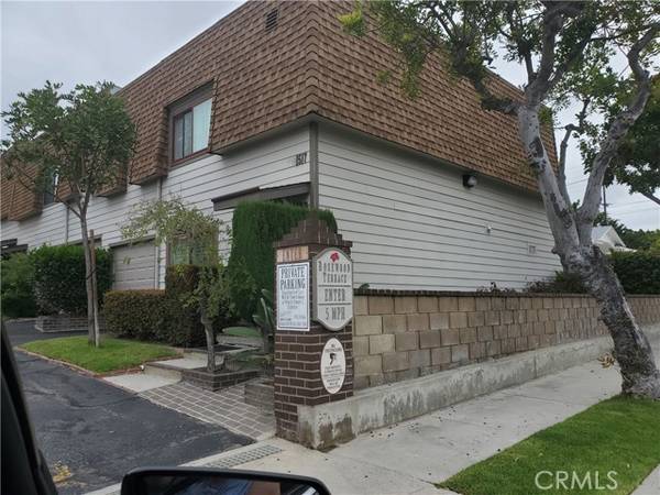 1513 E 23rd Street #B, Signal Hill, CA 90755