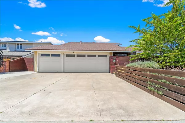 8321 Drybank Drive, Huntington Beach, CA 92646