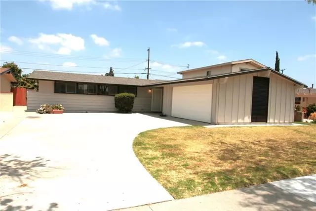 7045 Hoover Way, Buena Park, CA 90620