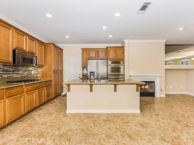 6743 White Clover Way, Eastvale, CA 92880