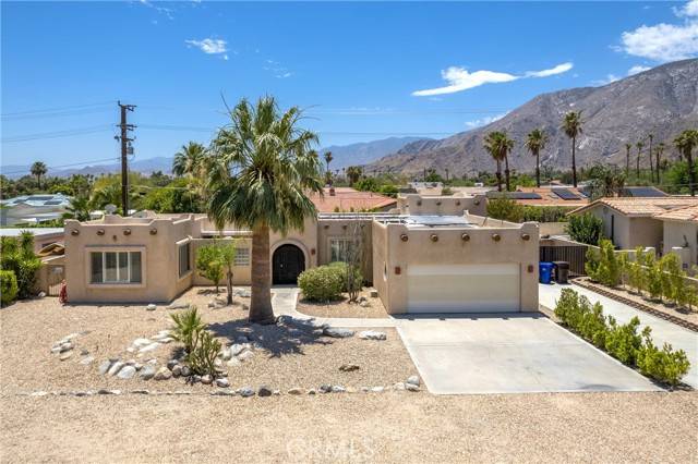 335 W Yorba Road, Palm Springs, CA 92262