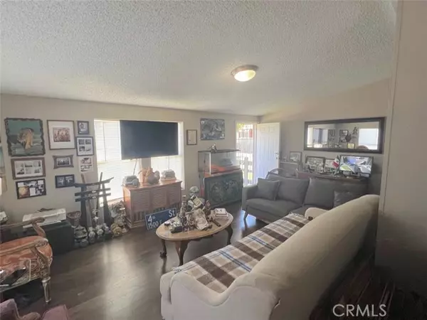 Buena Park, CA 90621,7142 Orangethorpe #32B