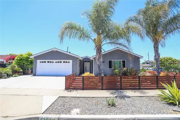 Costa Mesa, CA 92626,3125 Roosevelt Way