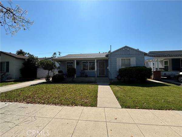 2161 San Francisco Avenue,  Long Beach,  CA 90806