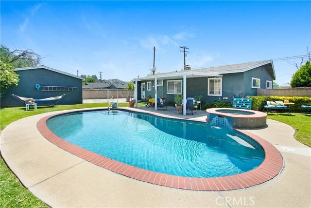 310 S Valley Center Avenue, Glendora, CA 91741