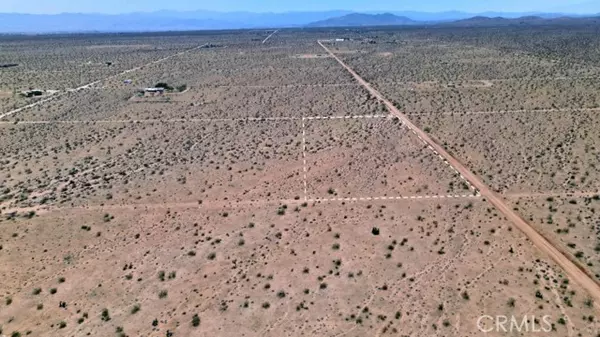 Joshua Tree, CA 92252,61624 Mercury