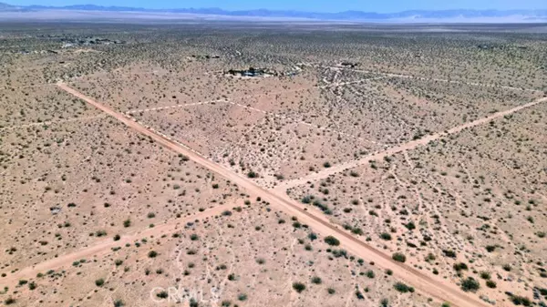 Joshua Tree, CA 92252,61624 Mercury