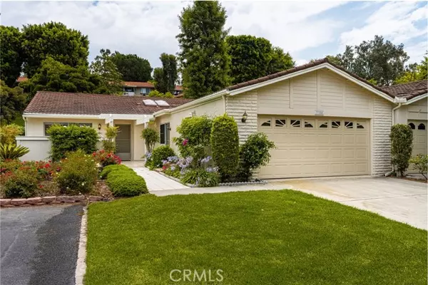 3325 Via Carrizo #A, Laguna Woods, CA 92637